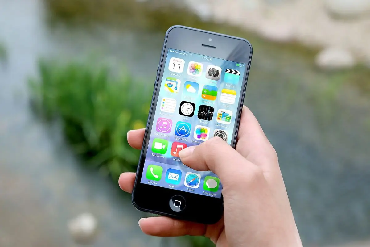 【iPhone】バッテリー残量を数値（パーセント）で表示する方法