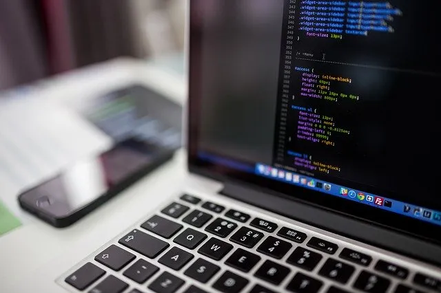 【CSS】FirefoxでSVG画像が表示されない時の対処方法【with指定で解決】